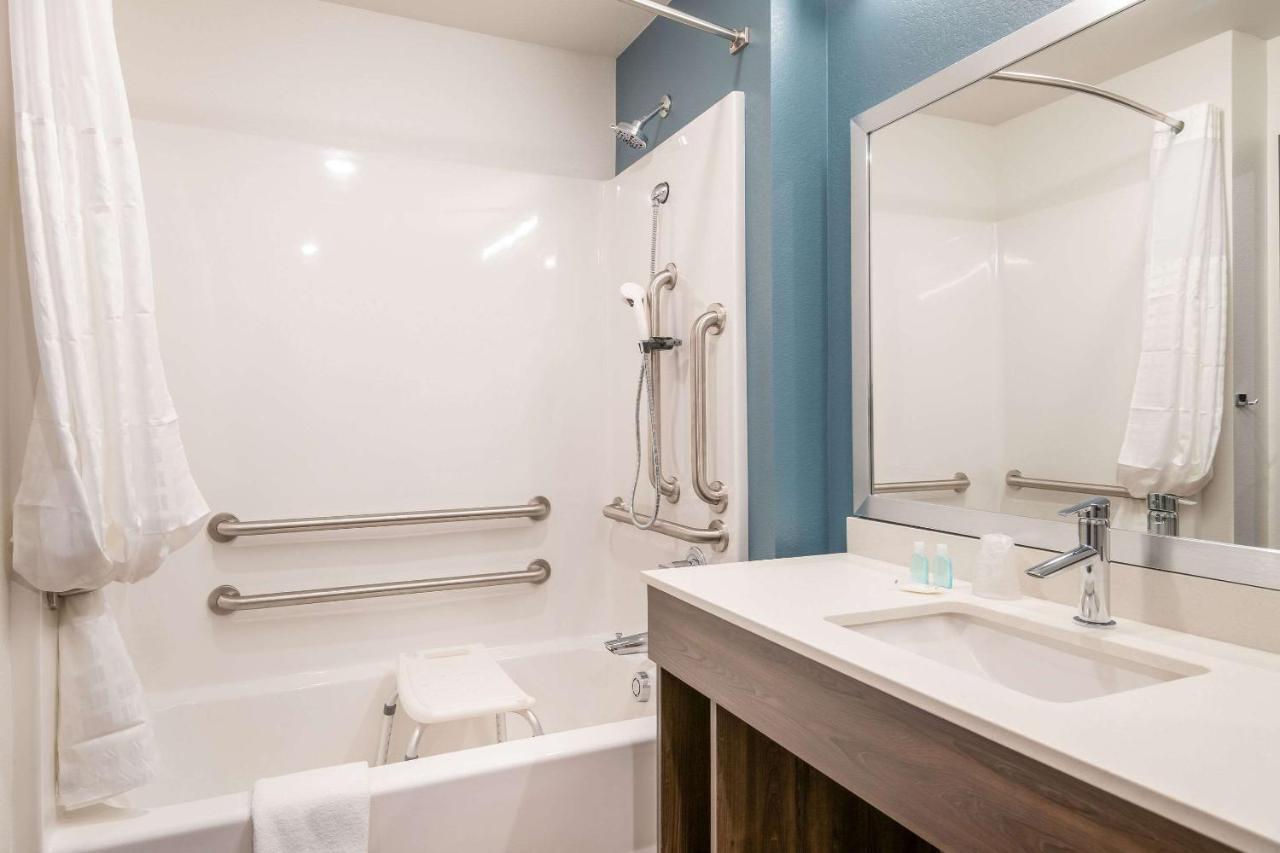 Woodspring Suites ミズーラ エクステリア 写真